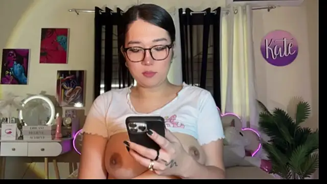 Snapshot of KateMadness chatting on March 14, 2026, 11:11 pm KateMadness online show from March 14, 2026, 11:11 pm