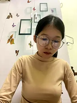 meomeo2k6 online show from November 9, 2025, 7:23 am