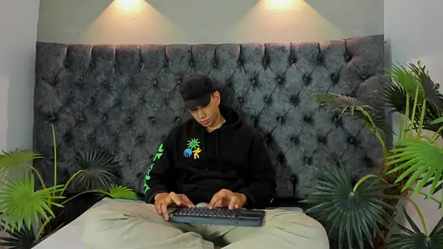 ALAN REDINGER online show from October 22, 2025, 12:59 pm