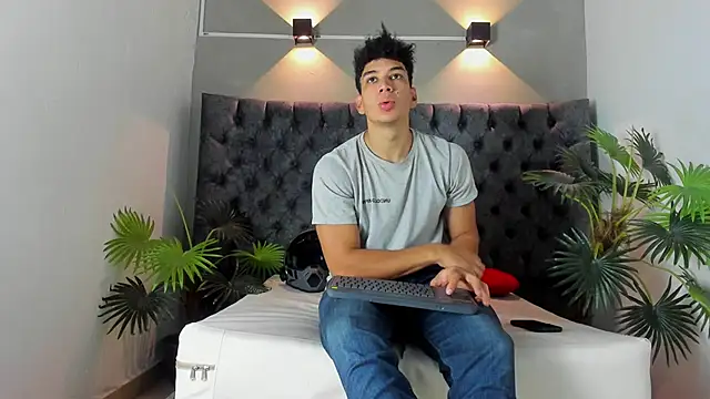 ALAN REDINGER online show from November 27, 2025, 1:11 pm