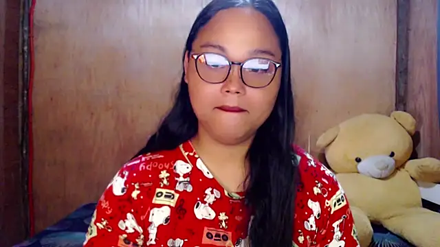  Lylia online show from October 1, 2025, 1:00 am