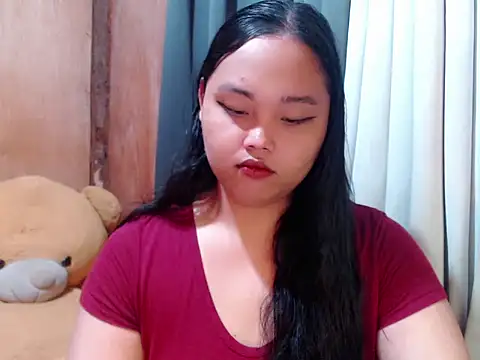 Snapshot of _Lylia chatting on January 13, 2026, 8:35 pm Lylia online show from January 13, 2026, 8:35 pm