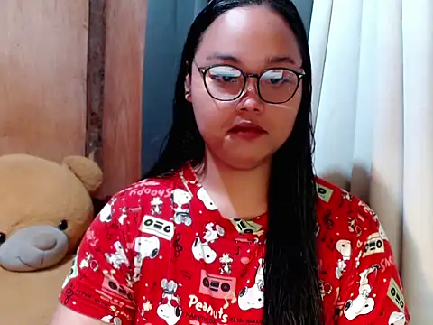 Snapshot of _Lylia chatting on February 8, 2026, 10:18 pm Lylia online show from February 8, 2026, 10:18 pm