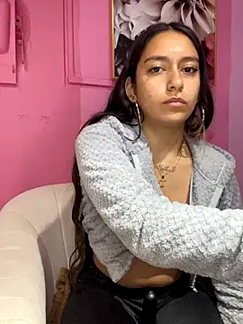 Alaska euphoria online show from November 30, 2025, 8:20 pm