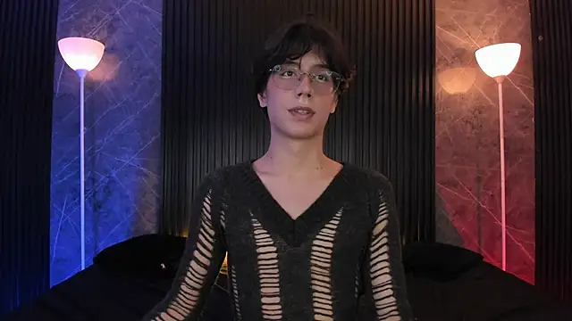 Snapshot of luixdust_ chatting on November 19, 2025, 5:51 am luixdust online show from November 19, 2025, 5:51 am