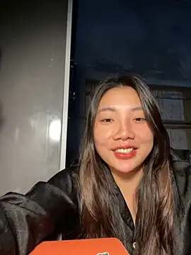 D2sweet online show from October 31, 2025, 1:08 pm