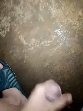 Snapshot of Filipina_milker chatting on February 15, 2026, 3:00 pm Filipina milker online show from February 15, 2026, 3:00 pm