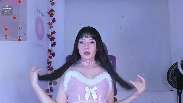 Snapshot of Cleogh_ chatting on November 16, 2025, 2:16 am Cleogh online show from November 16, 2025, 2:16 am