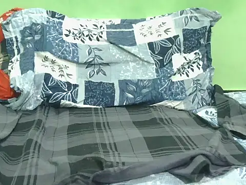 rockyy23boy online show from November 27, 2025, 1:39 am