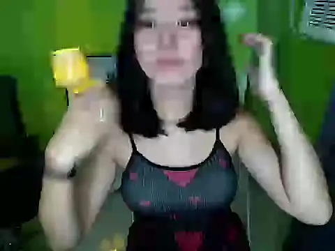Snapshot of Ricaliciuos chatting on April 24, 2026, 9:50 pm Ricaliciuos online show from April 24, 2026, 9:50 pm