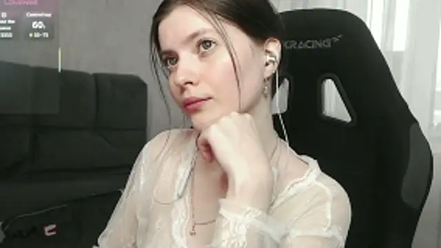 Snapshot of cute_elfy_ chatting on March 7, 2026, 1:38 pm cute elfy online show from March 7, 2026, 1:38 pm