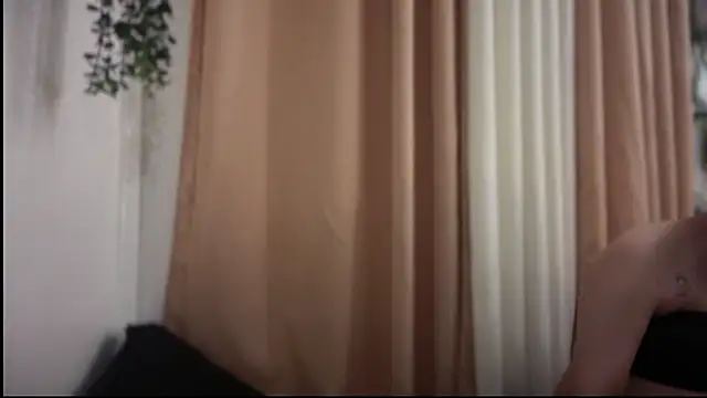 Yoursexy adriana online show from May 21, 2026, 6:00 am