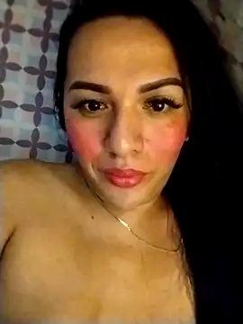 Snapshot of enoria1992 chatting on February 6, 2026, 12:17 am enoria1992 online show from February 6, 2026, 12:17 am