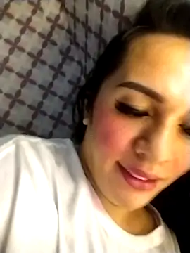 Snapshot of enoria1992 chatting on April 9, 2026, 6:19 am enoria1992 online show from April 9, 2026, 6:19 am