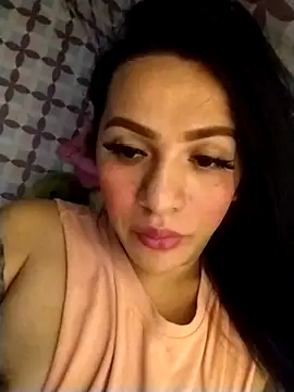 Snapshot of enoria1992 chatting on April 5, 2026, 5:25 am enoria1992 online show from April 5, 2026, 5:25 am