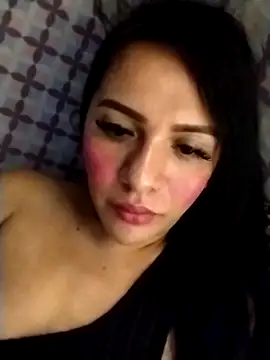 Snapshot of enoria1992 chatting on April 6, 2026, 5:36 pm enoria1992 online show from April 6, 2026, 5:36 pm