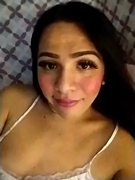 Snapshot of enoria1992 chatting on April 3, 2026, 2:12 pm enoria1992 online show from April 3, 2026, 2:12 pm