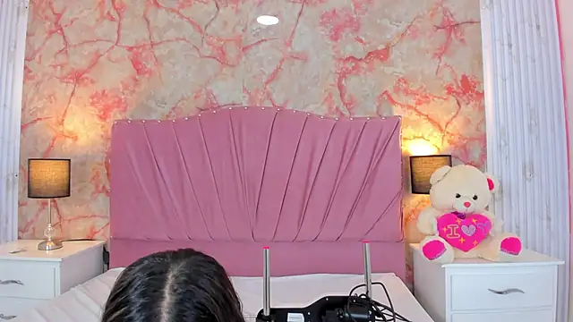 Snapshot of Wonderkloe_ chatting on March 20, 2026, 3:18 am Wonderkloe online show from March 20, 2026, 3:18 am