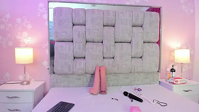 Snapshot of Wonderkloe_ chatting on March 26, 2026, 2:10 am Wonderkloe online show from March 26, 2026, 2:10 am