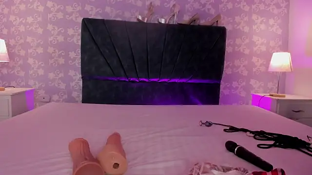 Snapshot of Wonderkloe_ chatting on April 12, 2026, 2:37 am Wonderkloe online show from April 12, 2026, 2:37 am