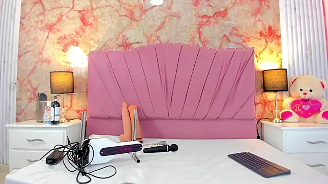 Snapshot of Wonderkloe_ chatting on March 29, 2026, 2:57 am Wonderkloe online show from March 29, 2026, 2:57 am