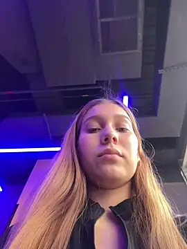 Nikii   online show from February 20, 2026, 4:53 pm