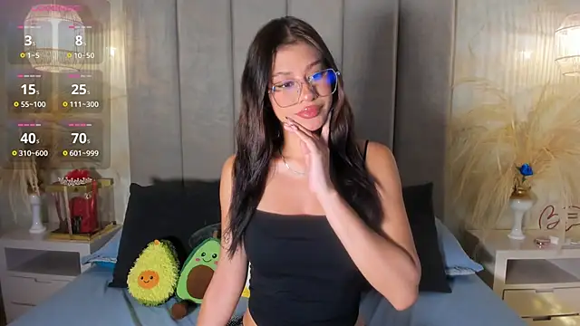 Snapshot of leaahcashh chatting on September 9, 2025, 4:55 am leaahcashh online show from September 9, 2025, 4:55 am