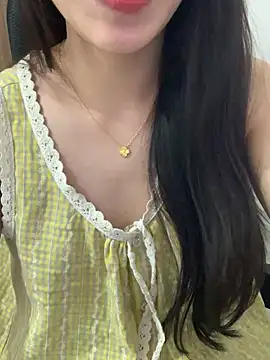 Snapshot of JennyQueen18 chatting on April 16, 2026, 6:25 am JennyQueen18 online show from April 16, 2026, 6:25 am