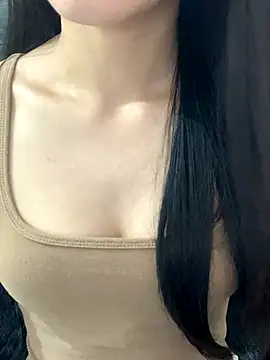 Snapshot of JennyQueen18 chatting on September 9, 2025, 6:45 am JennyQueen18 online show from September 9, 2025, 6:45 am