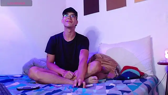 Dylann west online show from November 15, 2025, 6:50 am