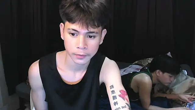 hotfreshdior online show from February 26, 2026, 4:07 pm