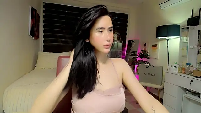 XhotcockcumXts online show from April 3, 2026, 2:18 am