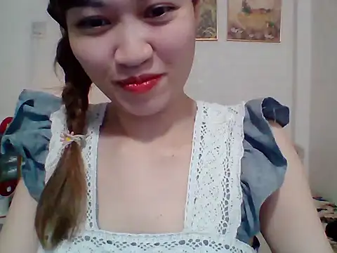 Snapshot of __Donna__ chatting on October 9, 2025, 11:55 am Donna online show from October 9, 2025, 11:55 am