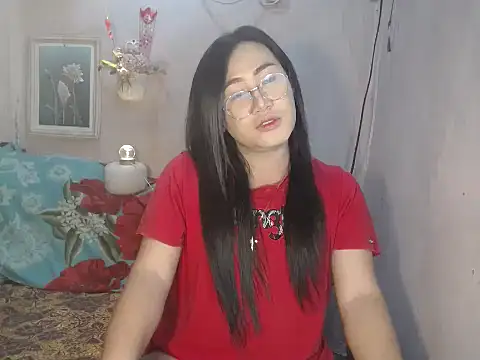 Snapshot of behappy4me chatting on March 18, 2026, 4:04 am behappy4me online show from March 18, 2026, 4:04 am