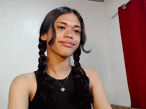 urcurlydiva online show from October 25, 2025, 5:28 am