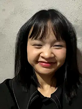 Daisy018 online show from October 6, 2025, 1:12 pm