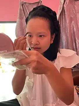 Daisy018 online show from October 12, 2025, 3:41 am