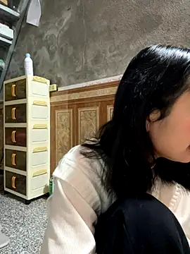 Daisy018 online show from November 19, 2025, 2:11 am