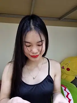 Snapshot of Baby-ladytits2025 chatting on October 13, 2025, 4:08 pm Baby-ladytits2025 online show from October 13, 2025, 4:08 pm