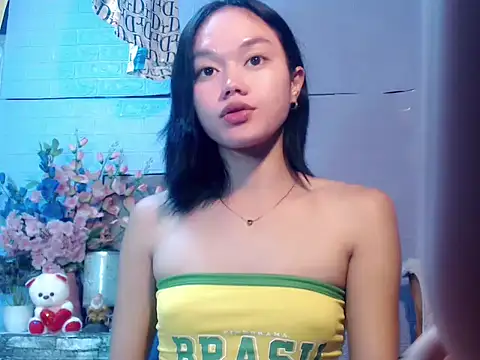 sexybabewarrior online show from May 12, 2026, 9:21 pm