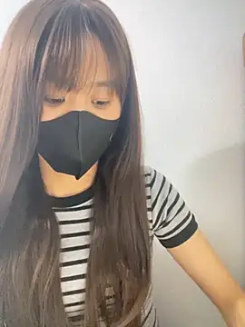 Lucy217 online show from November 3, 2025, 1:04 pm