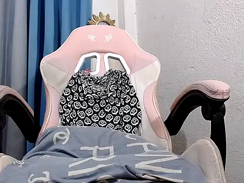 Snapshot of Mistress_Bigcockts chatting on September 25, 2025, 11:22 pm Mistress Bigcockts online show from September 25, 2025, 11:22 pm