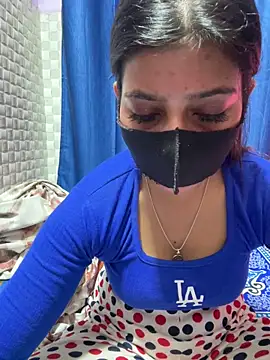 Hot Jaanvi  online show from March 28, 2026, 4:35 am