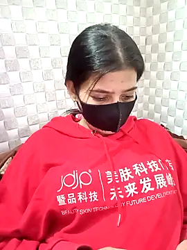 Hot Jaanvi  online show from November 18, 2025, 5:05 pm