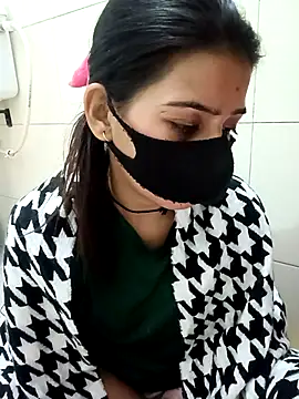 Hot Jaanvi  online show from November 14, 2025, 4:54 pm