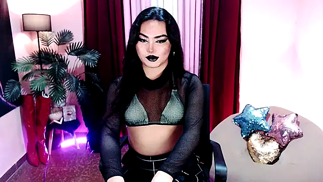 Snapshot of Unique_Maya chatting on November 27, 2025, 4:40 pm Unique Maya online show from November 27, 2025, 4:40 pm