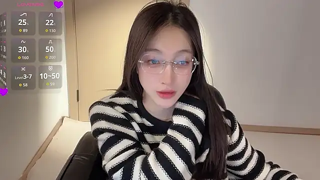 Seraphina-se online show from November 28, 2025, 11:27 pm