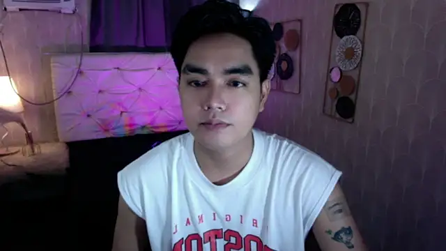 Snapshot of JakeXolsen chatting on November 9, 2025, 6:12 pm JakeXolsen online show from November 9, 2025, 6:12 pm