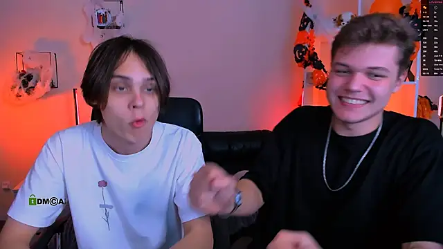 lucas long  online show from November 3, 2025, 7:50 pm