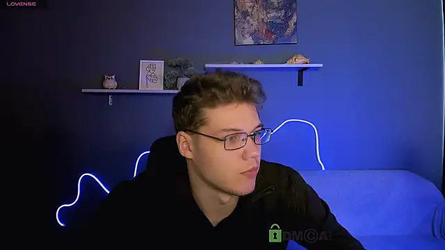 lucas long  online show from October 13, 2025, 12:29 pm